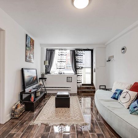 Bright Parkdale Court - Little Portugal W/ Free Parking Leilighet Toronto Eksteriør bilde