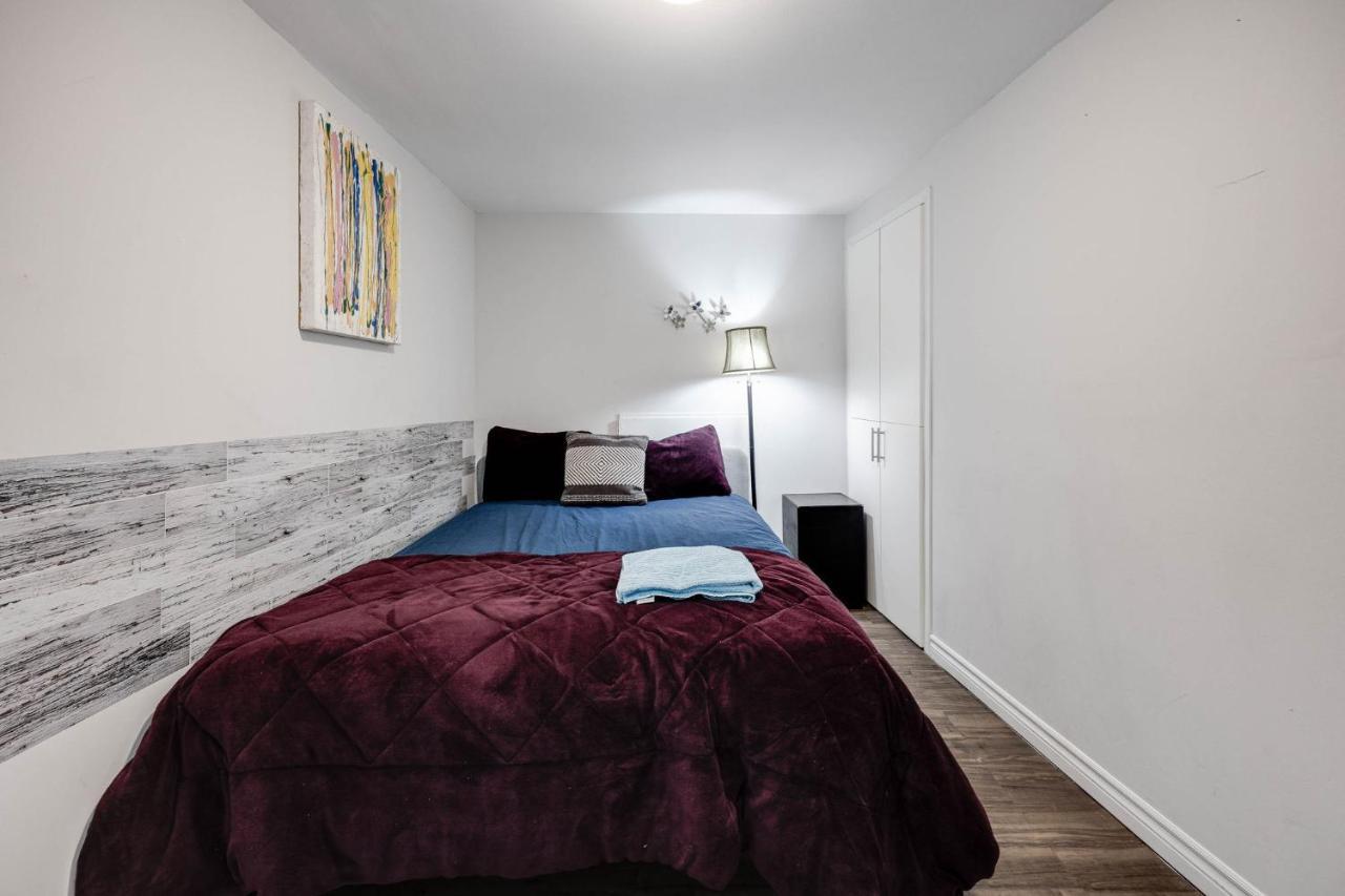 Bright Parkdale Court - Little Portugal W/ Free Parking Leilighet Toronto Eksteriør bilde