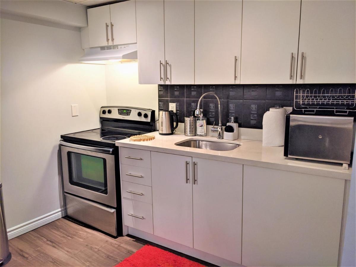 Bright Parkdale Court - Little Portugal W/ Free Parking Leilighet Toronto Eksteriør bilde